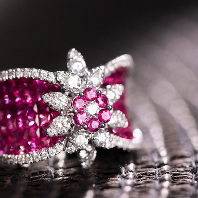 Queen's Crown Sparkling Gem Ring