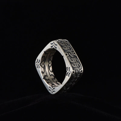 Vintage Carved Pattern Square Ring