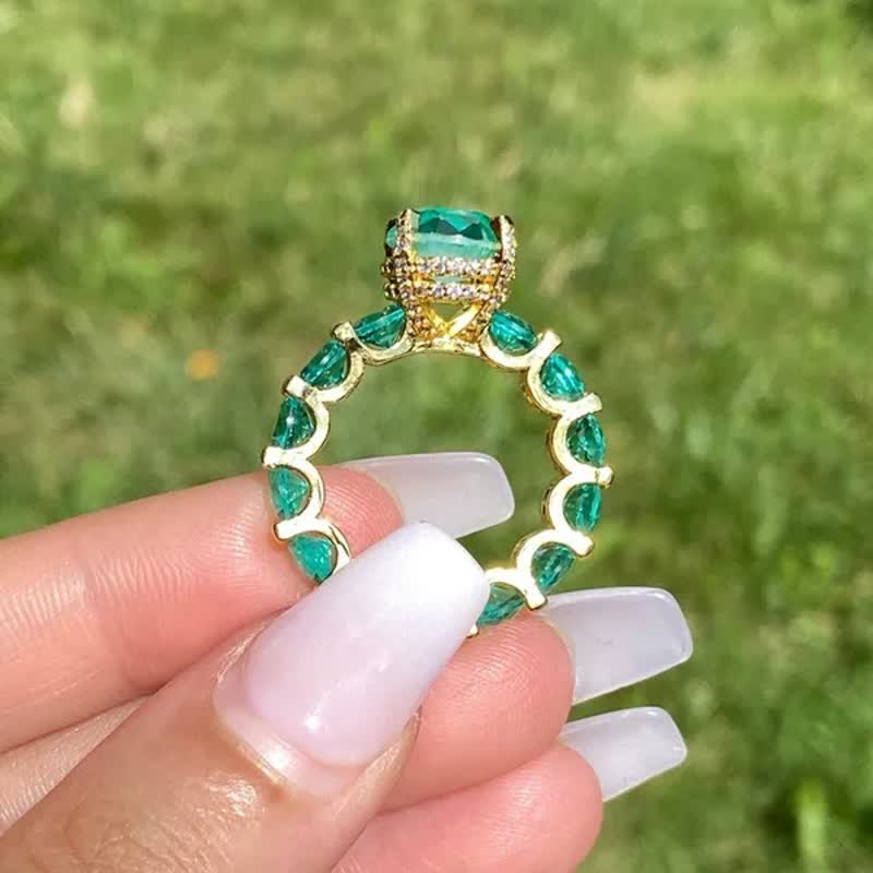 Unique Fashion Green Zircon Engagement Multi Stone Ring