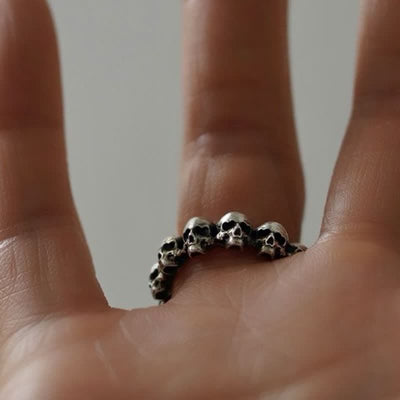 FREE Today: Retro Cross & Skull Ring