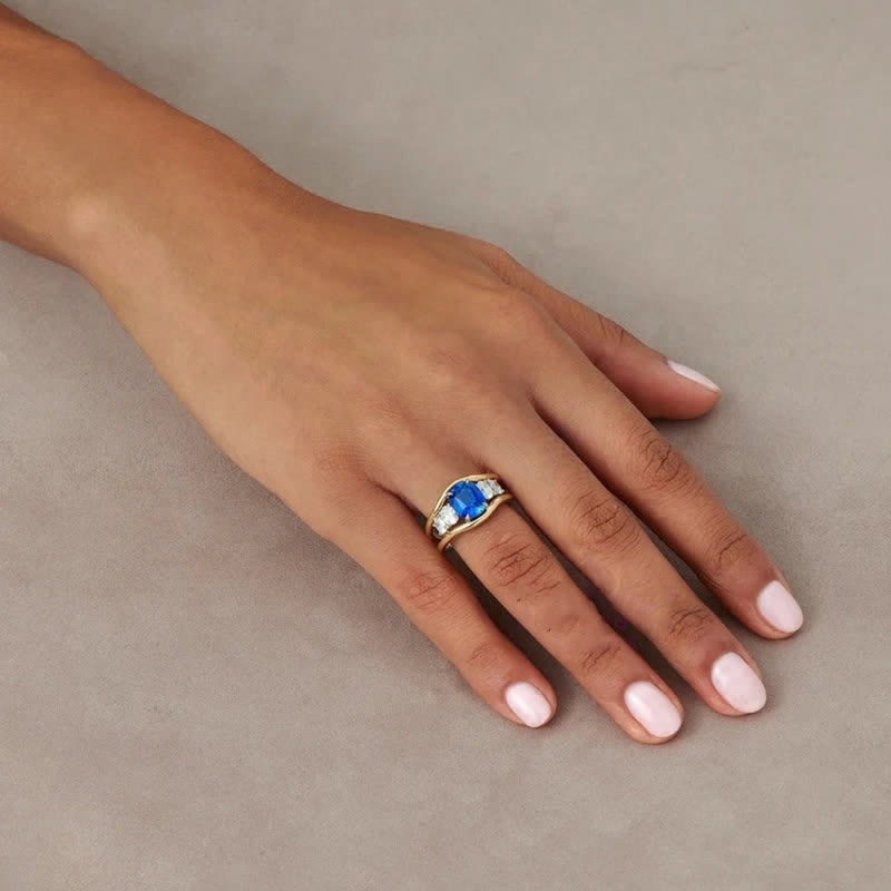 Vintage Luxury Sapphire Ring