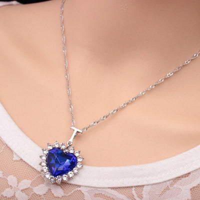 “Heart of the ocean" - Blue Sapphire Earrings & Necklace