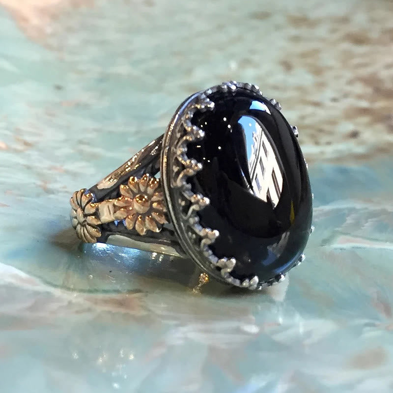 Two-tone Embossed Daisy Obsidian Ring