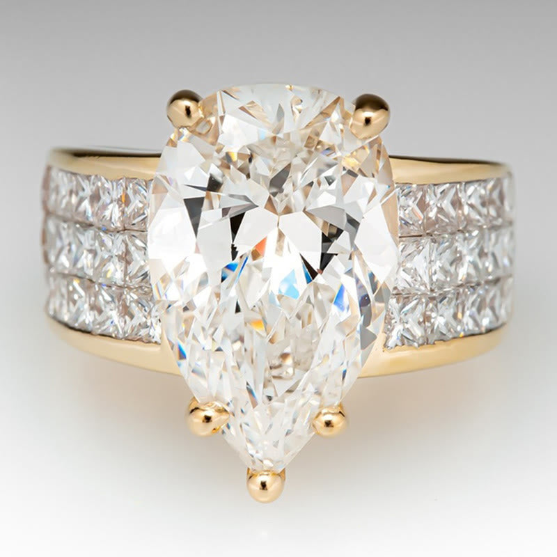 Luxury Exquisite Pear Cut Zircon Ring