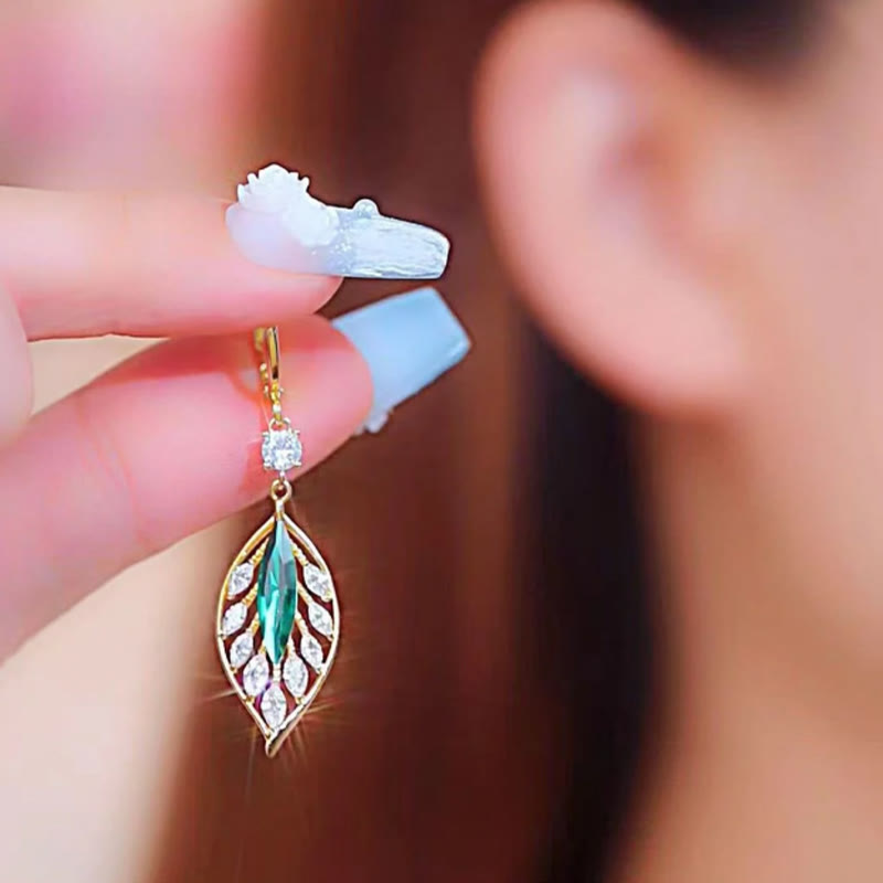 The best gifts🎁Green Leaf Gem Earrings (1 pair)