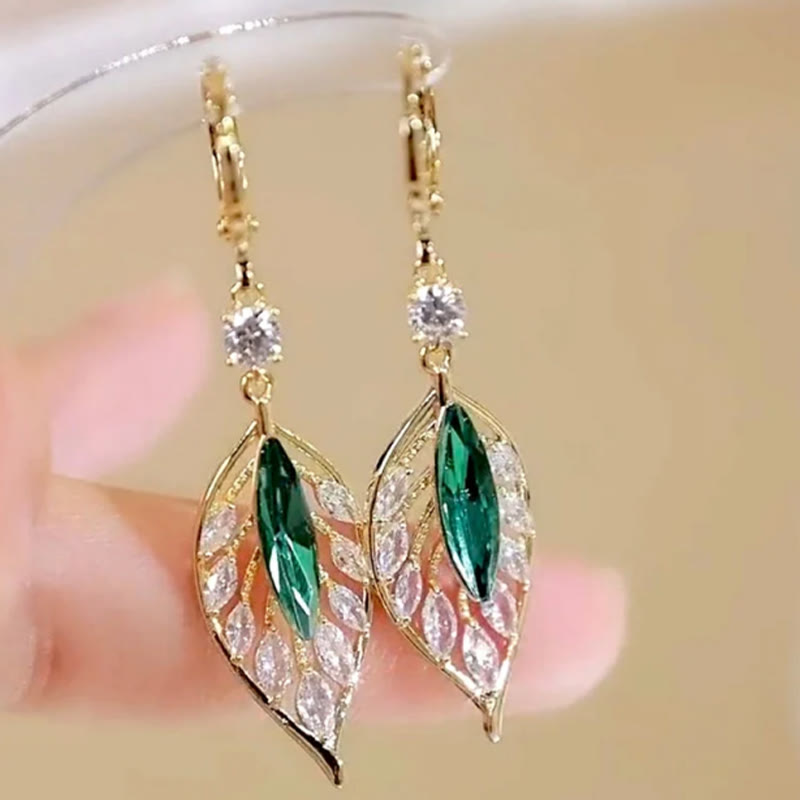 The best gifts🎁Green Leaf Gem Earrings (1 pair)