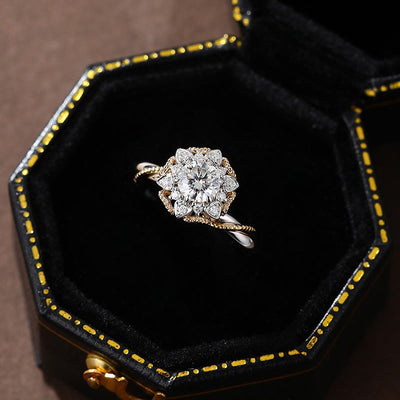 Elegant S925 Silver Moissanite Hollow Ring