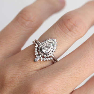 Pear Halo Shine Zircon Ring