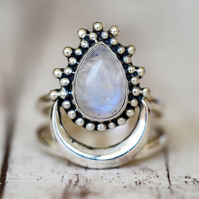 The Crescent Moon Moonstone Ring