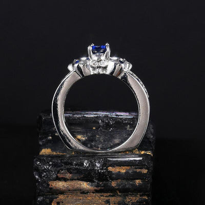 Luxury Smooth Skull Sapphire Ring