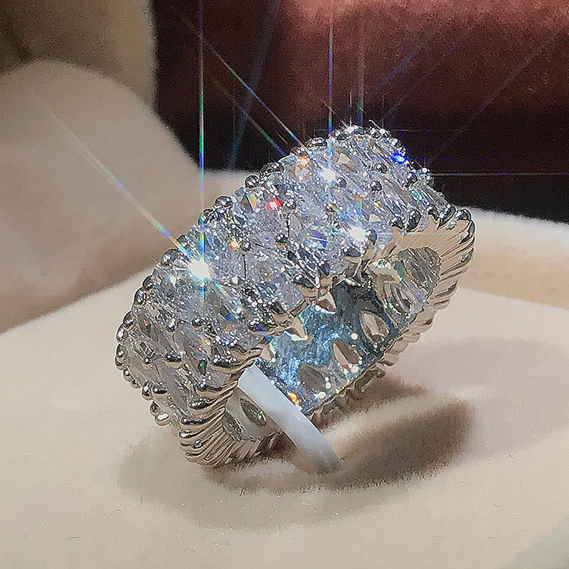 Grade AAA Double Drainage Drop Shape Zircon Ring