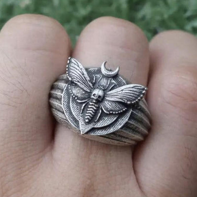 Creative Skull Moth Ring