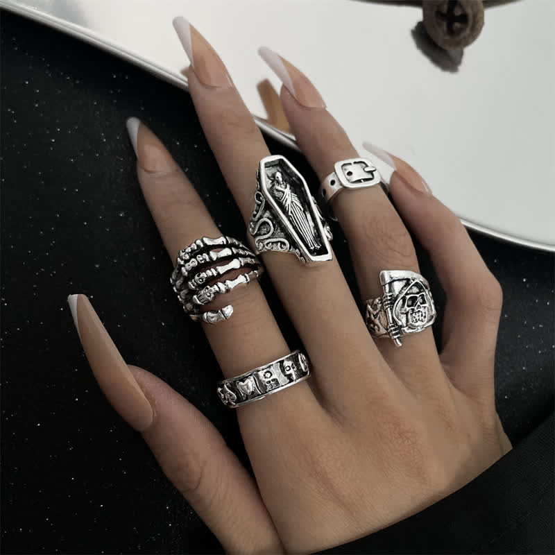 6Pcs Punk Skull Claw Poker Joker Ring Set