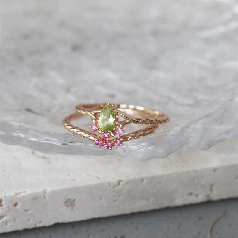 Women's 2Pcs Dainty Peridot Stacking Ring Set