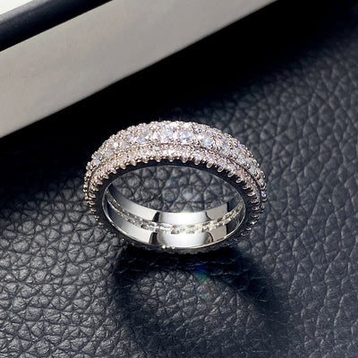 Luxury Shiny Zircon Inlaid Ring