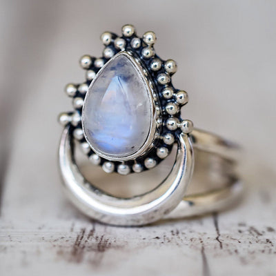 The Crescent Moon Moonstone Ring