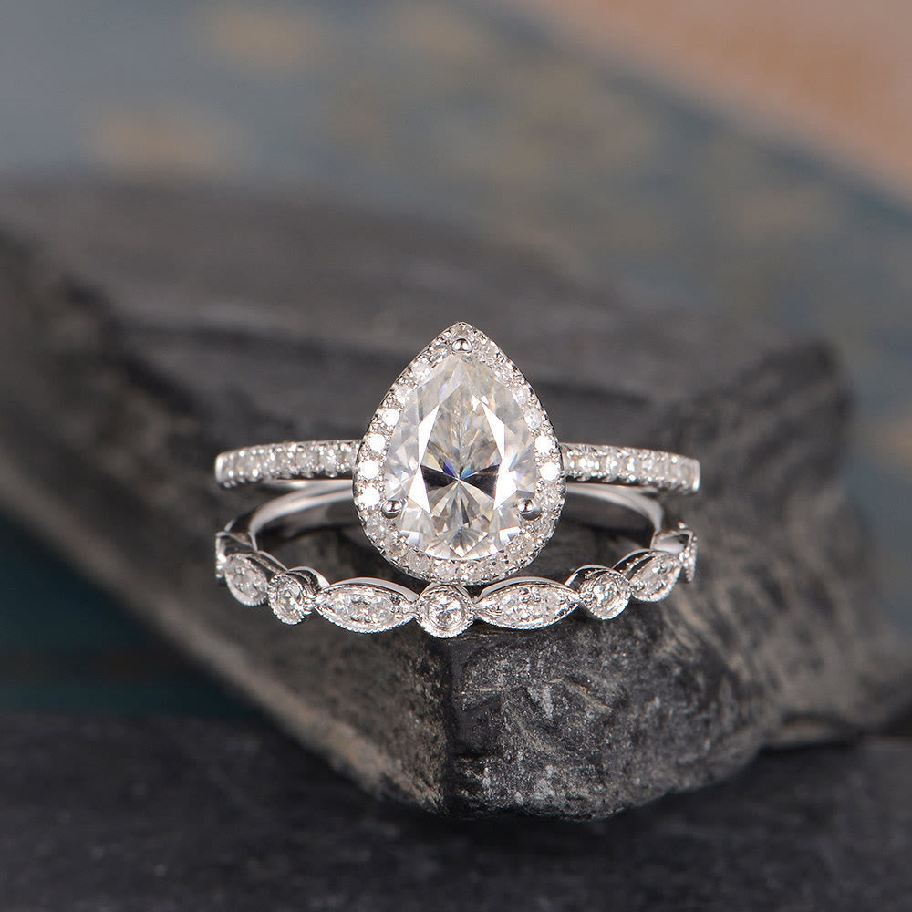 Droplet Inlaid Zirconia Ring