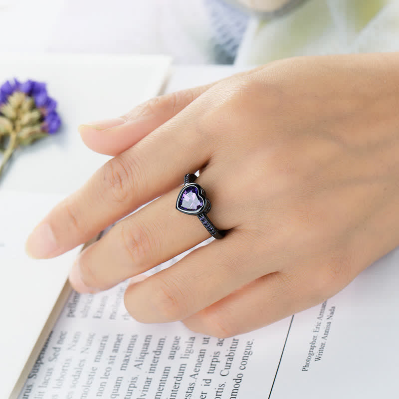 Limited Sale - "To Meet" - Retro Black Heart Amethyst Ring