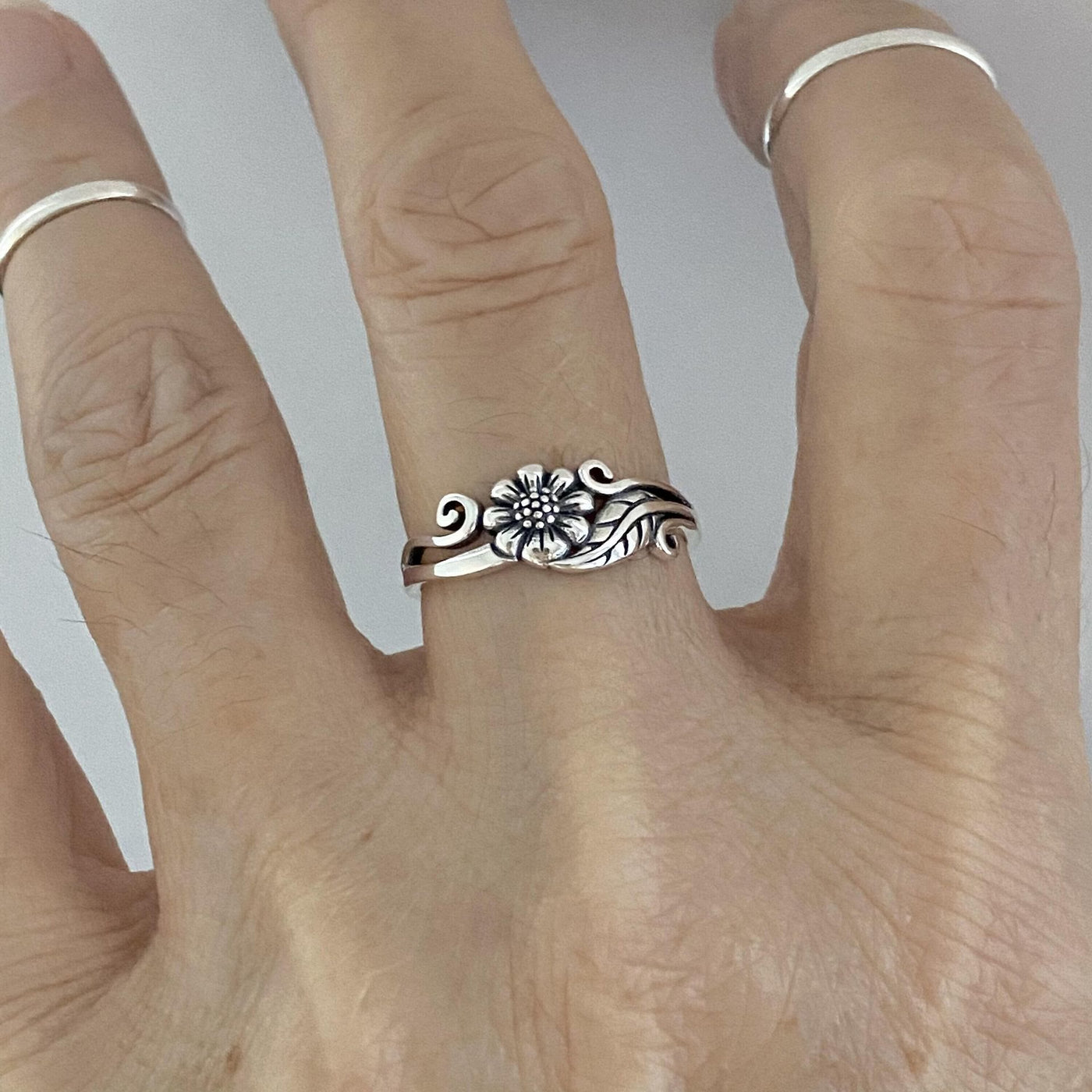 Flower Floral Daisy Silver Ring